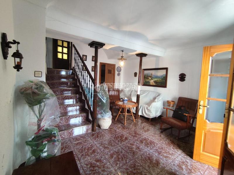 Foto 5a47042a-d306-40b1-b31d-0c6d802ff790. Casa pareada casa en venta en Valdepeñas de Jaén