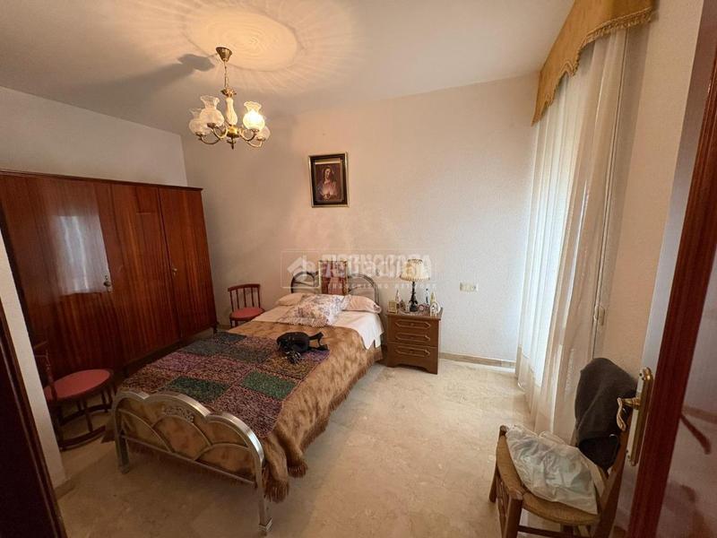 Foto b7a5b113-3099-47aa-a23c-f96d222a5b45. Piso  en venta en Torre del Campo