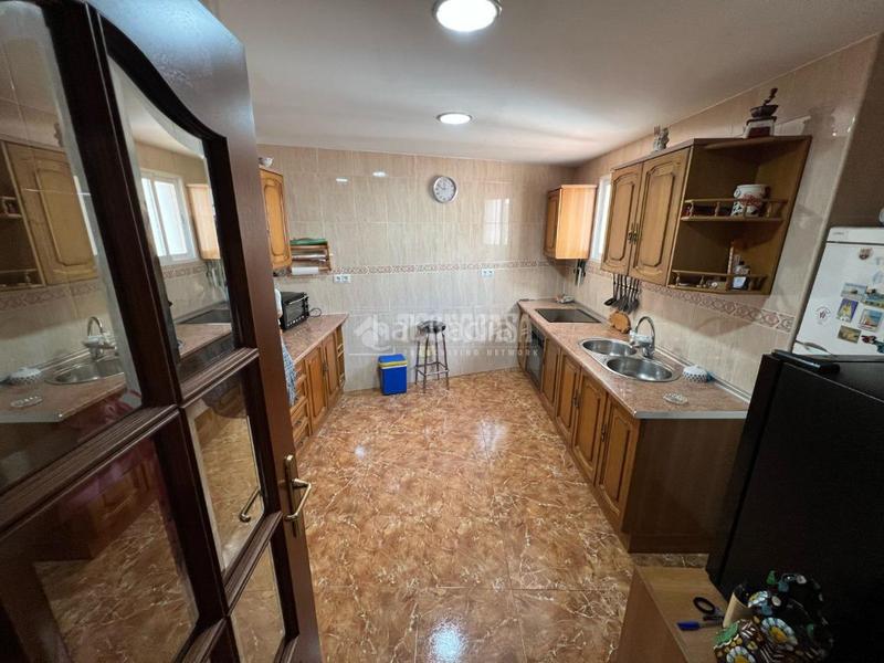 Foto 1574a3e2-6d23-43fb-938e-d36d9f9db16a. Casa pareada casa en venta en Ctra. Circunvalación - La Magdalena Jaén