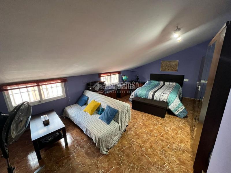 Foto 2e24fe1a-d75e-4348-bee7-0a8af0a1876c. Casa pareada casa en venta en Ctra. Circunvalación - La Magdalena Jaén