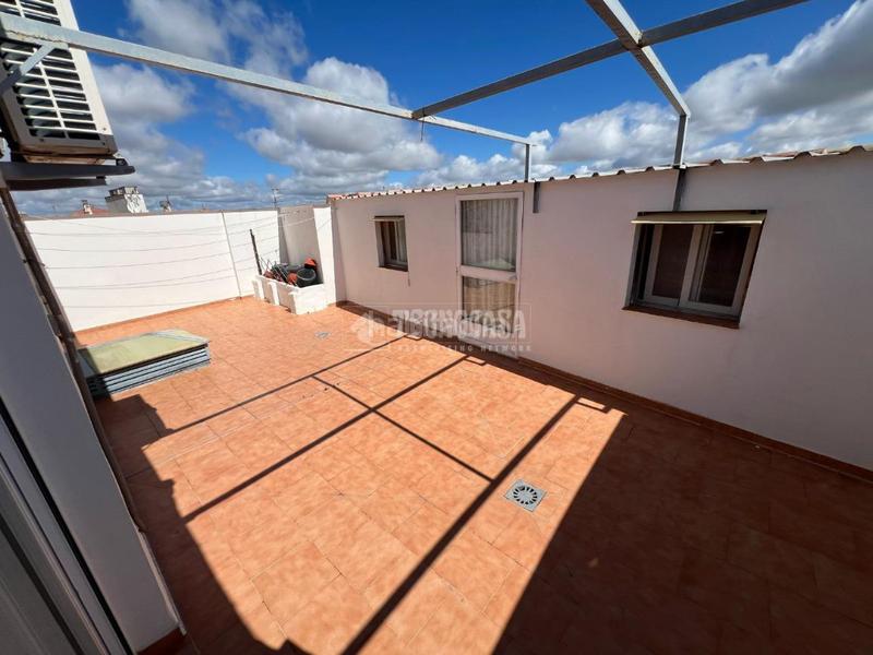 Foto 3a453982-4392-4ac3-9957-fef61121f37b. Casa pareada casa en venta en Ctra. Circunvalación - La Magdalena Jaén