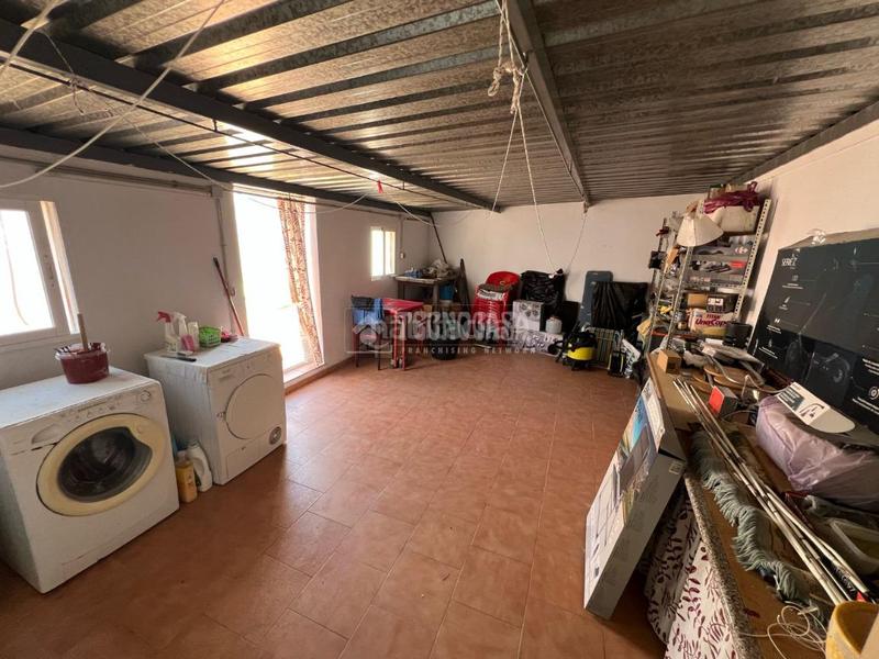 Foto 85dfaf49-6805-4655-b783-cad20fd7c145. Casa pareada casa en venta en Ctra. Circunvalación - La Magdalena Jaén