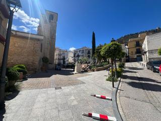Casa aparellada a Ctra. Circunvalación - La Magdalena. Casa en venta en jaén