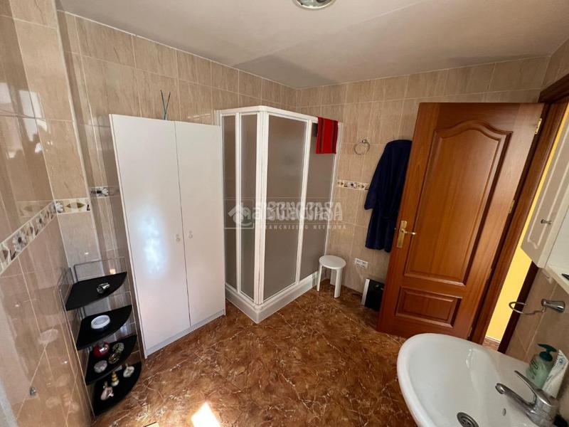 Foto e4041bc2-2665-4511-a76c-0b3e465d00b5. Casa pareada casa en venta en Ctra. Circunvalación - La Magdalena Jaén