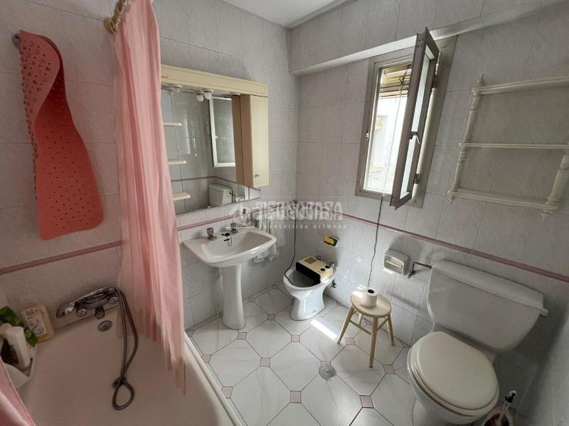 Foto 0c0ca485-fa1d-4163-9fbc-a14d46906799. Piso  en venta en Peñamefecit - Avda Barcelona Jaén