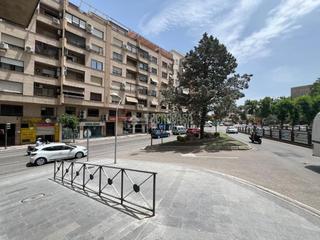 Pis a Peñamefecit - Avda Barcelona. Piso en venta en jaén