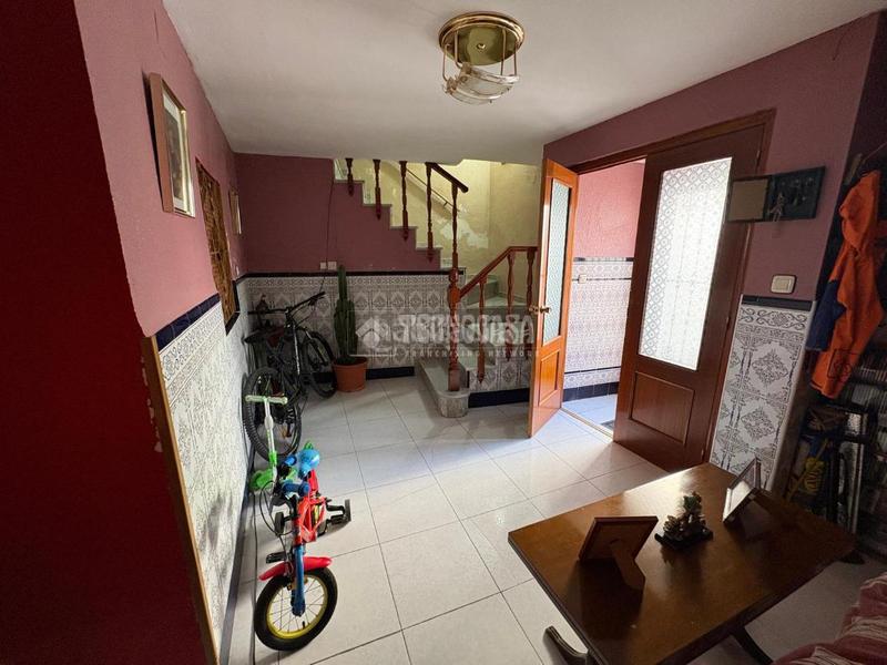 Foto e725dcd6-2eeb-4677-acb6-e0e0ffa1ac37. Casa bifamiliare con piscina in Pegalajar