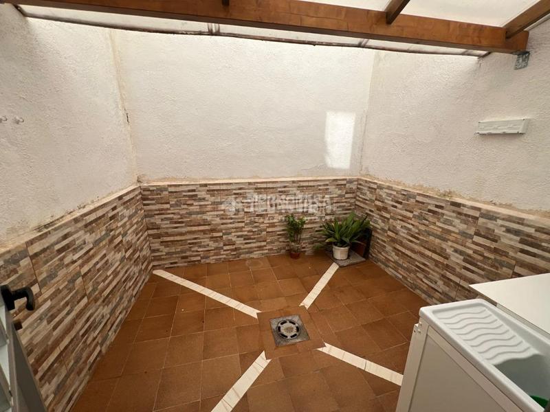 Foto f35d8958-d648-42f4-9744-88cd99fb9dd7. Casa pareada casa en venta en Ctra. Circunvalación - La Magdalena Jaén