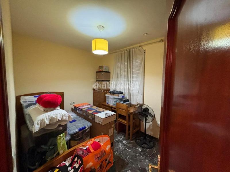 Foto 7b21351f-bfcd-451d-ac63-428d10f6d4e8. Flat with parking in Ctra. Circunvalación - La Magdalena Jaén