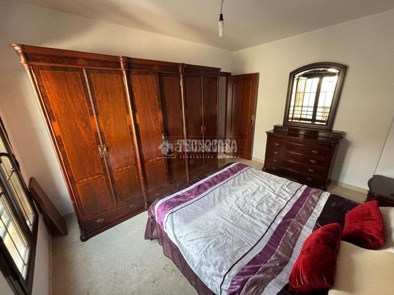 Foto 0a3efb8b-0f06-40ba-b989-ca513c15b0f0. Flat with parking in Ctra. Circunvalación - La Magdalena Jaén