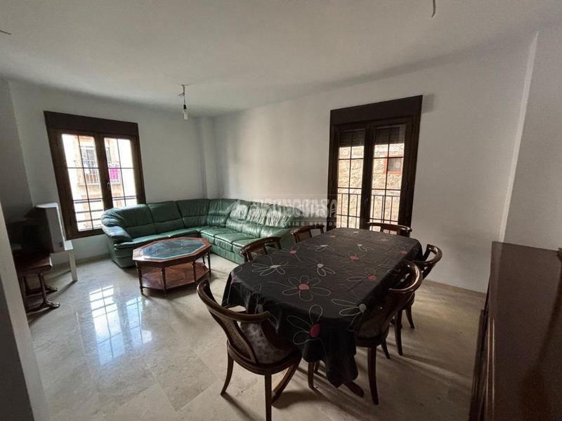 Foto 643f7dde-01e5-4374-a721-a99f0d95d83b. Flat with parking in Ctra. Circunvalación - La Magdalena Jaén