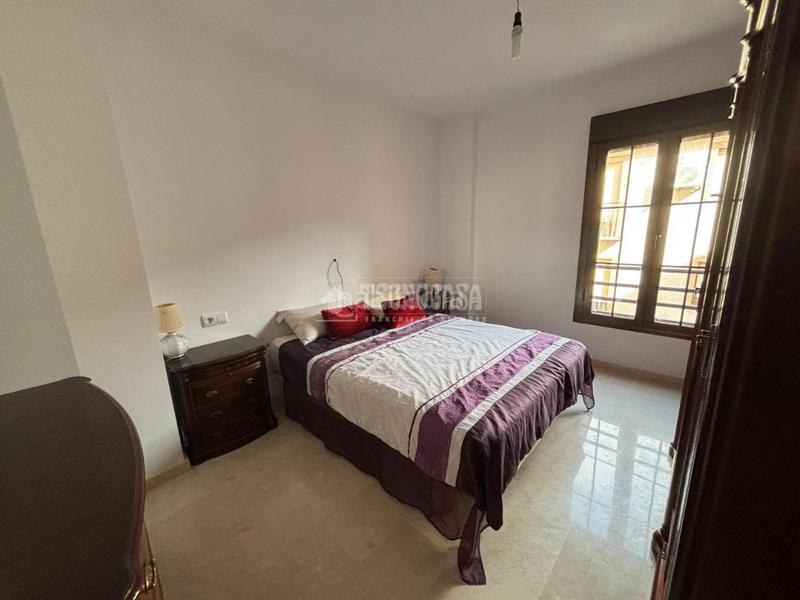 Foto ac2bf04b-8831-4228-a5c0-63830ae21885. Flat with parking in Ctra. Circunvalación - La Magdalena Jaén