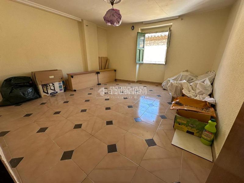 Foto 49d73ddb-890d-4284-a7eb-4a132fe89649. Maison dans Ctra. Circunvalación - La Magdalena Jaén