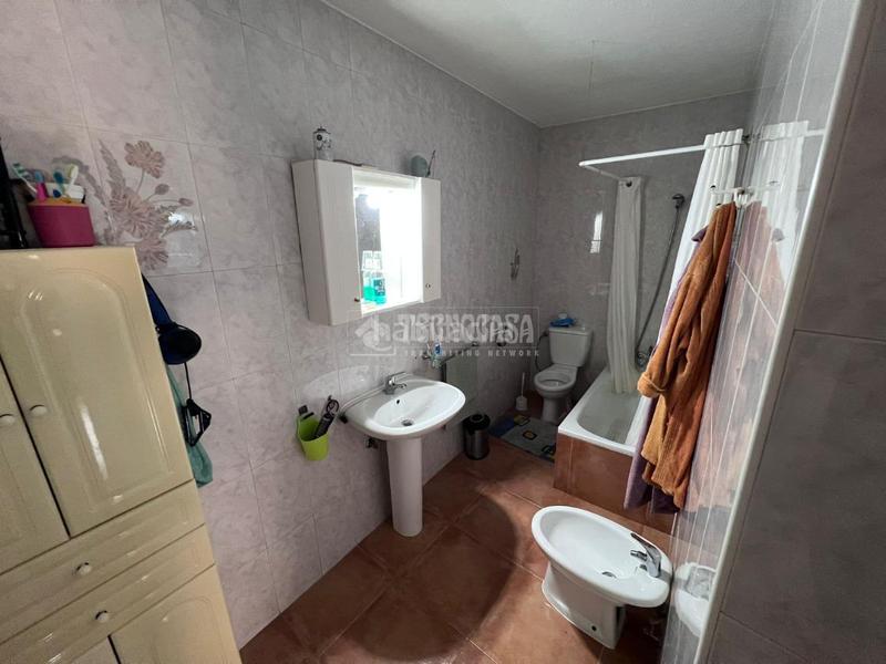 Foto f93ffeee-e3e5-4946-b0e5-503fb7a2d2f9. Piso  en venta en Ctra. Circunvalación - La Magdalena Jaén