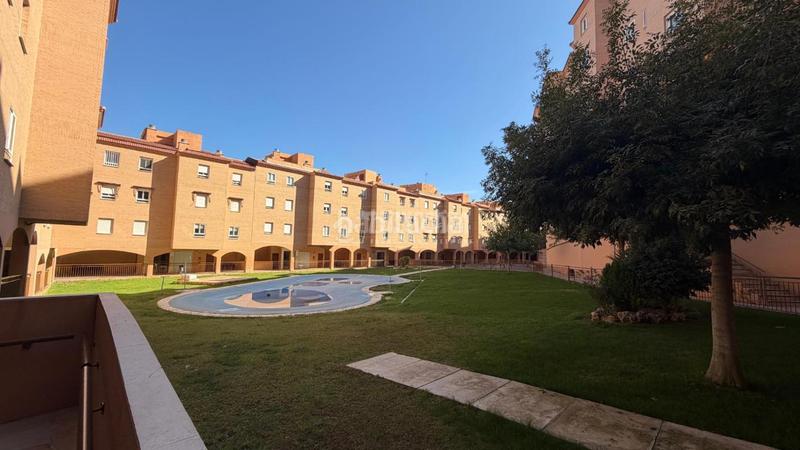 Foto 2dd20ce4-3516-408e-a00e-97aebdbad054. Parking voiture dans Santa Isabel Jaén