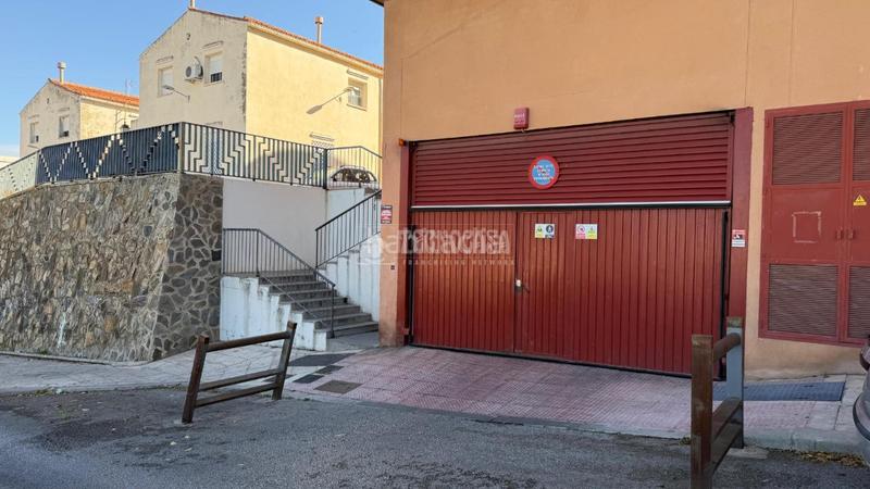 Foto 8b0d7391-7ca3-4b26-8bd8-d03a269d49f9. Parking voiture dans Santa Isabel Jaén