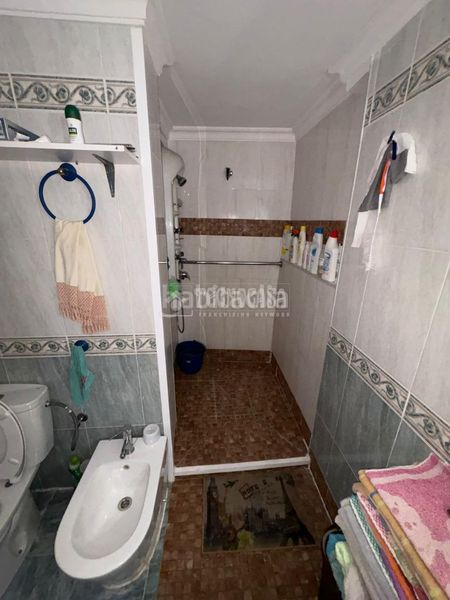 Foto 5a6f20d6-9684-459f-b21f-5b32d719b3f3. Casa aparellada a Santa Isabel Jaén
