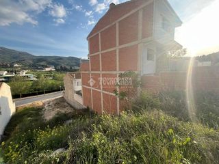 Residential Plot in Villares (Los). Terrenos en venta en los villares