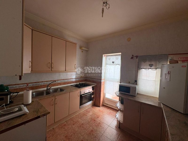 Foto 2be6df45-8ac8-46fc-92fe-52da0922a4ae. Towny house with pool in Villares (Los)