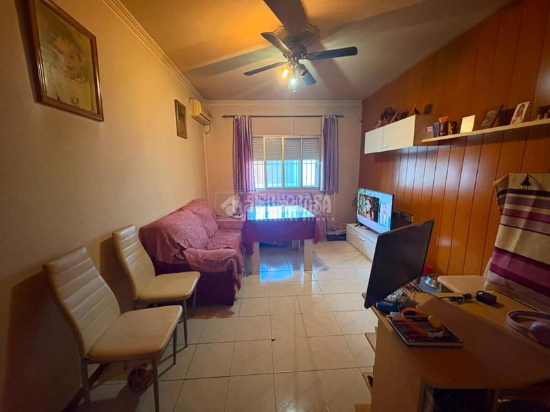 Foto dc421bf3-f7ed-4eac-9b02-dba583a613d3. Towny house with pool in Villares (Los)