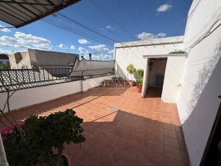 Casa aparellada a Ctra. Circunvalación - La Magdalena. Casa en venta en jaén