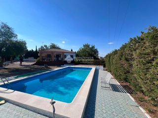 Casa bifamiliare in Puente Tablas - Puente Nuevo - Cerro Molina. Casa en venta en jaén