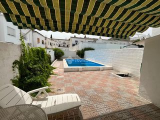Casa aparellada a Villares (Los). Casa en venta en los villares