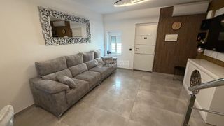 Maison jumelée à Santa Isabel. Casa en venta en jaén