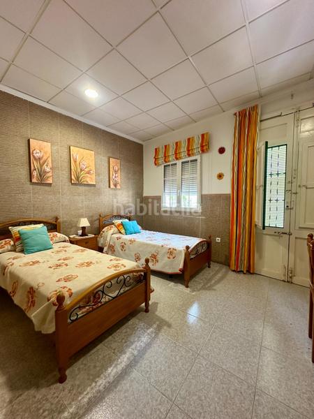 Foto b6687fe6-dd57-4407-b8cf-dd38281ff210. Alquiler casa gran plata baja en alquiler en barrio peral en Cartagena