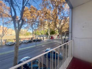 Piso en Alameda. Estupendo piso para reformar en reina victoria!!!!!