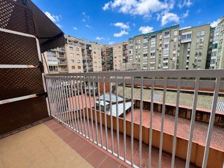 Appartement  Calle calabria. Lienzo en blanco en pleno eixample esquerra
