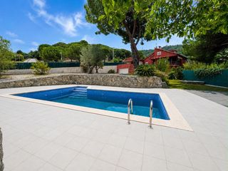 Xalet a Sant Fost de Campsentelles. Una villa de 521 m2 construidos sobre una parcela de 2.191 m2