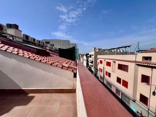Affitto Attico  Carrer carrer vallcorba. Ático en alquiler en plena creu alta