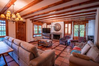 Xalet a Pedanías - Extrarradio. Tu refugio con alma una vivienda que evoca el parador de manzana