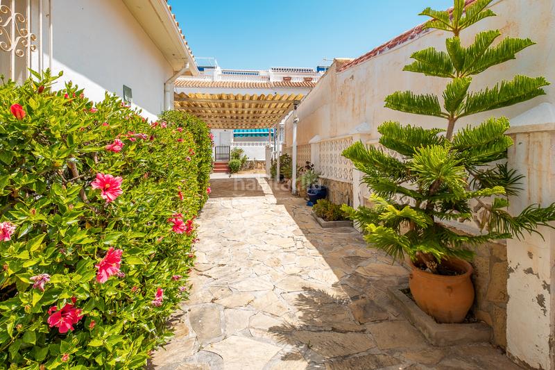 Foto 16329981-c2b2-473b-bd4f-6f507d56dd57. Chalet casa pareada en venta costa 2 dormitorios playa en Torrox