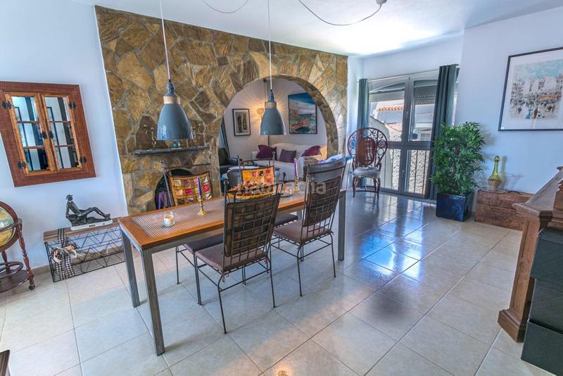 Foto 950c1f40-2eab-4cfa-8a84-28e9a86064ac. Dúplex duplex en venta costa con 2 dormitorios y piscina vistas al mar en Torrox