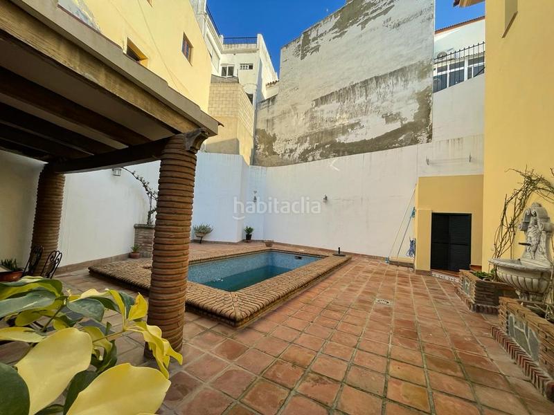 Foto e917ace7-a496-4d41-a05e-e0d0d80de340. Chalet  en venta velez-malaga con 5 dormitorios con piscina en Vélez - Málaga