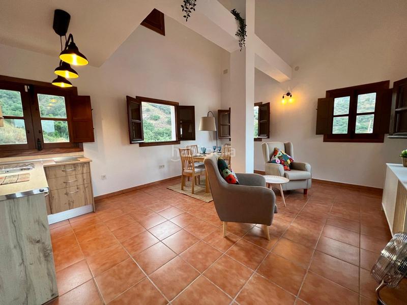 Foto 2fa4e609-f3dd-43cc-916b-fba0cc9b7d28. Masía cortijo completamente reformado en venta con piscina en Frigiliana