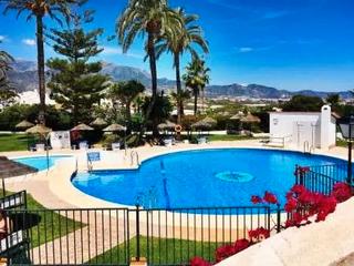 Pis a Punta lara 33. Piso en venta nerja con 3 dormitorios y piscina