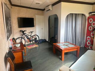 Local commercial à Avenida el faro 18. Local en venta torrox costa con 41 m2 reformado