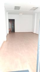 Local Comercial en Calle Doctor Fleming 44