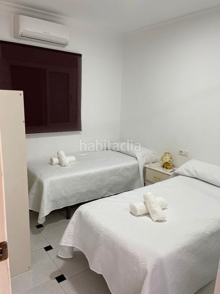 Foto 4333bc33-4e59-4b8a-bd79-d31cc9595a4f. Affitto chalet in calle los álamos 41a in Capistrano Nerja