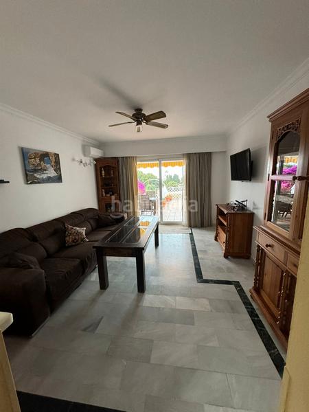 Foto f70e8909-819f-41fb-b979-a4ea18cc4f59. Affitto chalet in calle los álamos 41a in Capistrano Nerja