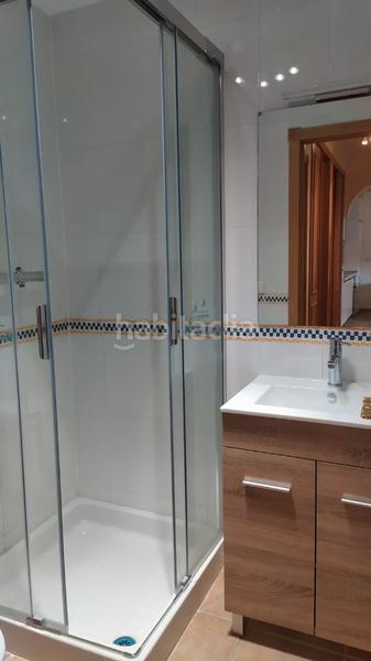 Foto a6ea4718-bf54-46e8-a1b5-6760524336e8. Appartement dans paseo de velilla 79 dans Velilla - Velilla Taramay Almuñécar
