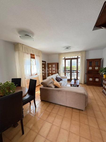 Foto 6ba8f8a0-e4f7-4cb9-a1f3-816055caa916. Casa adossada a avenida esperanto 138 a Centro Internacional Torrox