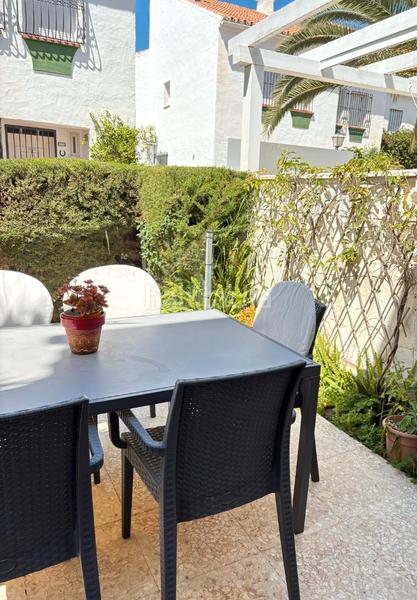 Foto cb721b00-0080-4353-95d3-2b06e9f0a0e7. Casa adossada a avenida esperanto 138 a Centro Internacional Torrox