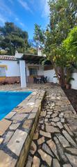 Rent House in Diseminado diseminados 272. Cortijo de alquiler en nerja con 2 dormitorios y piscina