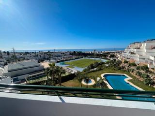 Rent Penthouse in Calle saturno 4a. Atico de alquiler en nerja con 3 dormitorios, garaje y piscina
