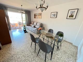 Location Appartement à Calle los prados 6. Piso de alquiler en torre del mar con 3 dormitorios, garaje y pi