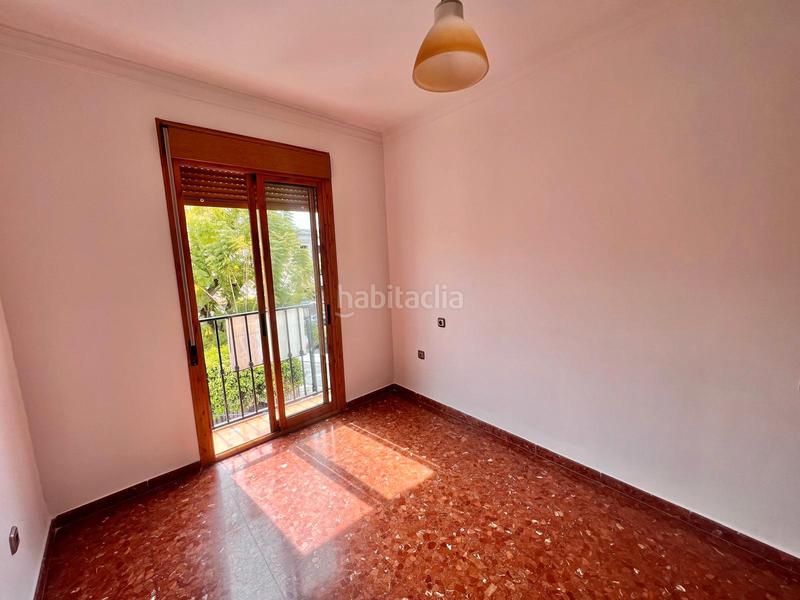 Foto 07a5a474-fe29-4929-ada7-208bebe374e2. Piso en calle almedina 38 piso en venta con 3 dormitorios y garaje en Torrox